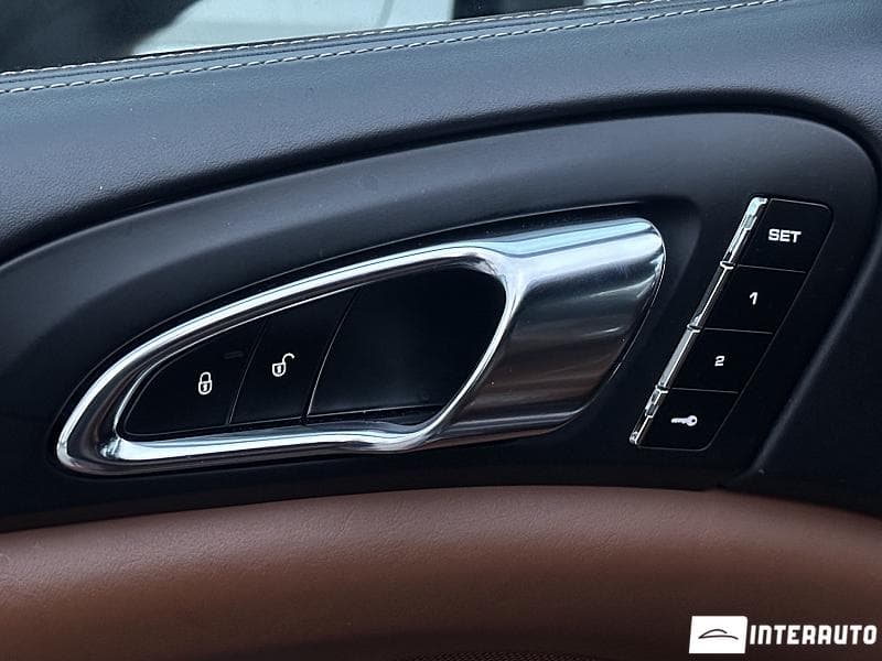 Porsche Cayenne S 2015 — Миниатюра 18