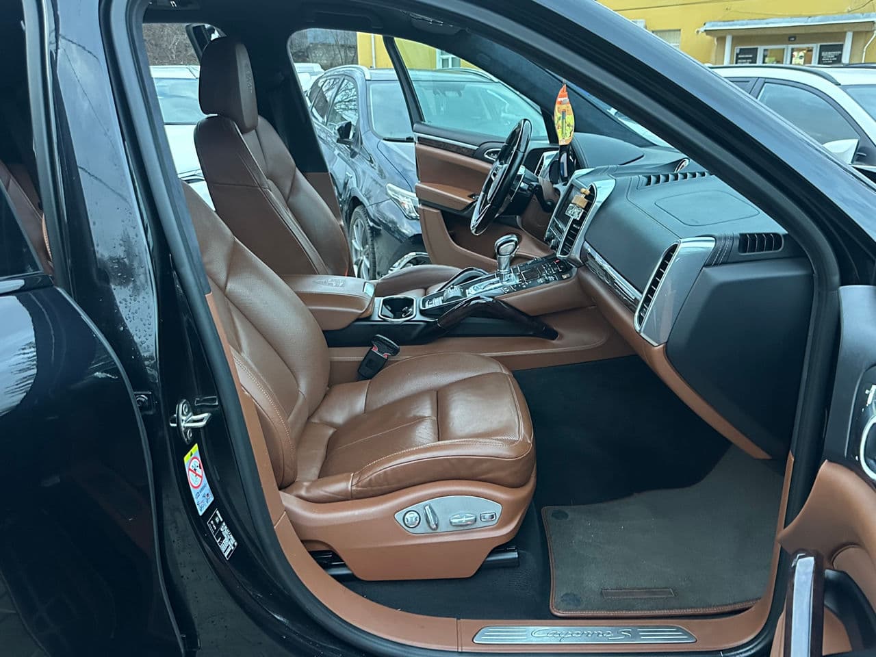 Porsche Cayenne S 2015 — Миниатюра 17