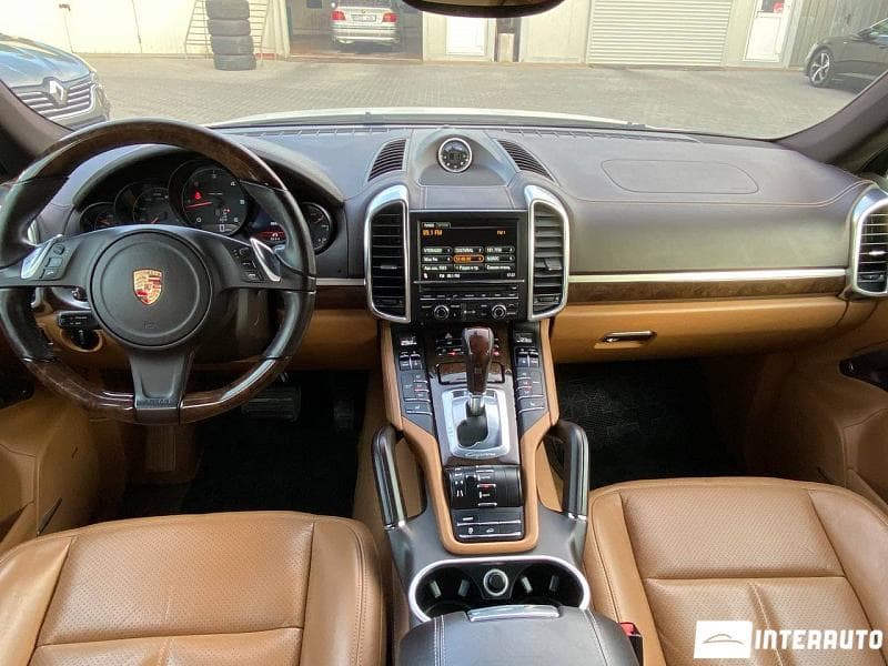 Porsche Cayenne 2012 — Миниатюра 7