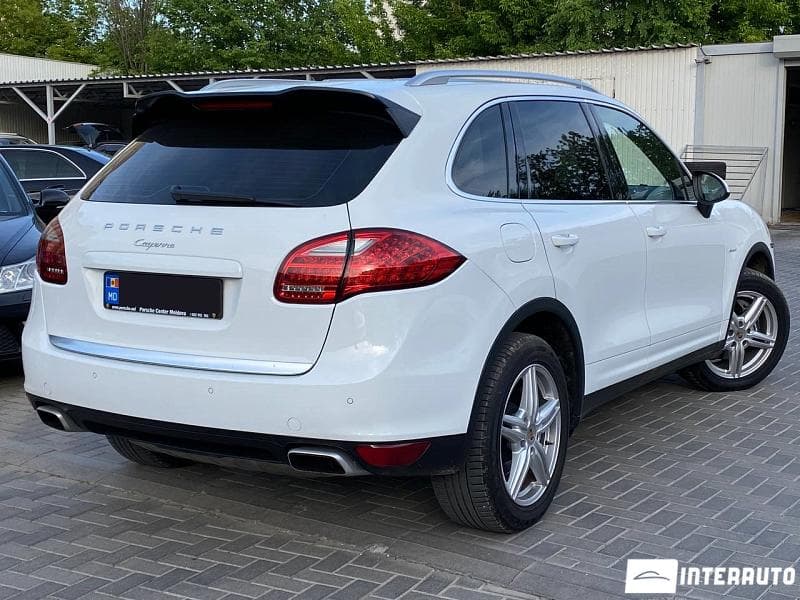 Porsche Cayenne 2012 — Миниатюра 4