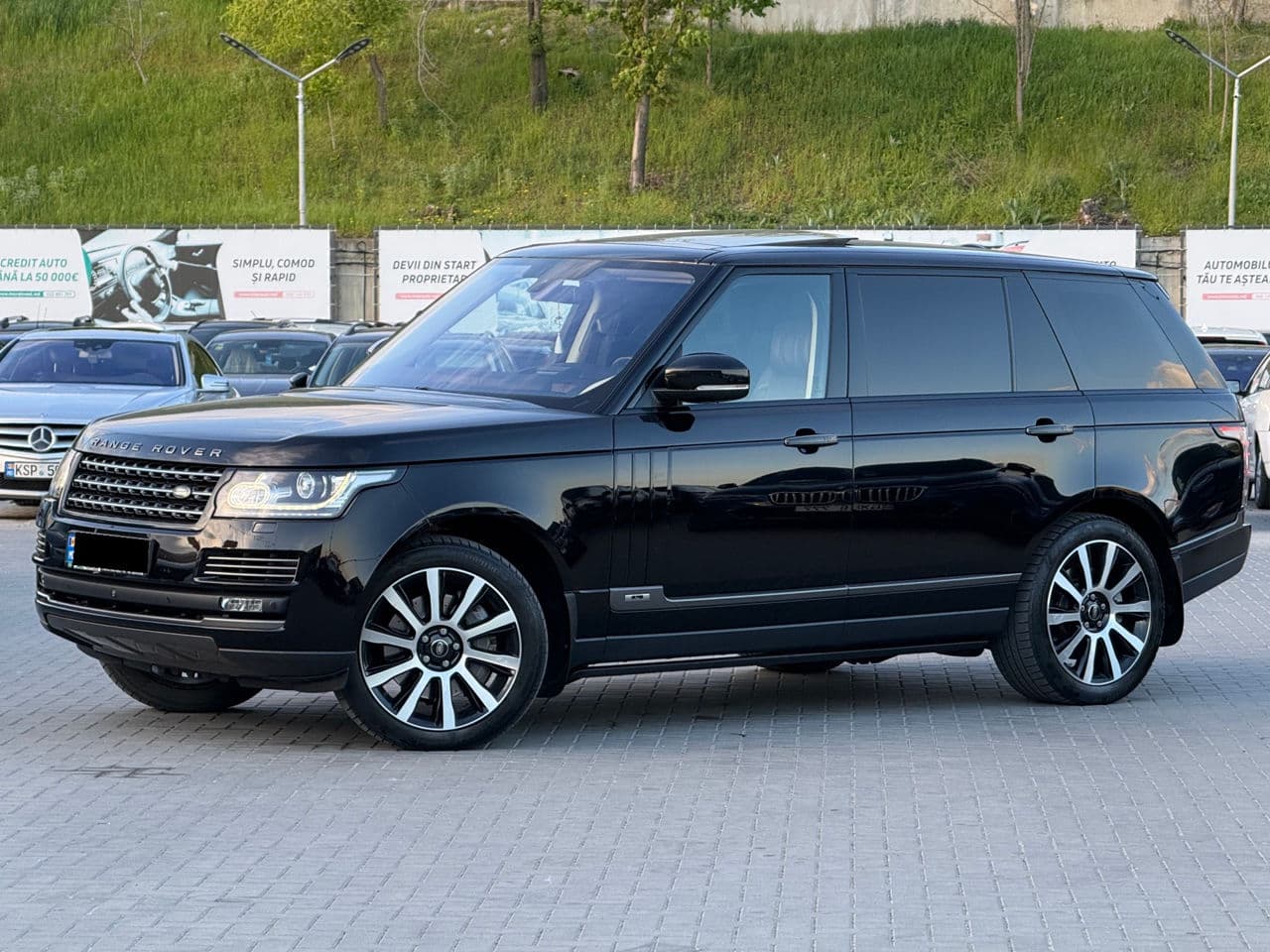 Land Rover Range Rover Vogue 2015 — Миниатюра 2