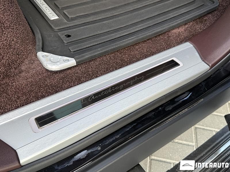 Land Rover Range Rover Vogue 2015 — Миниатюра 23