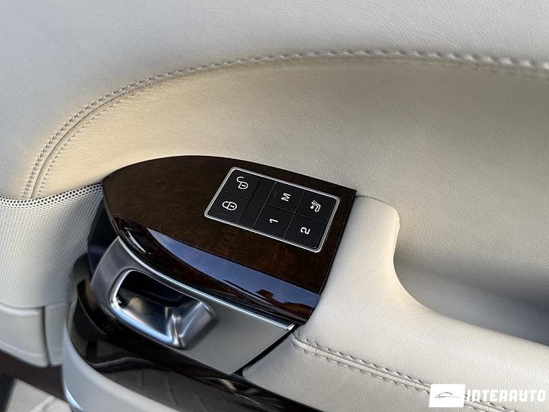 Land Rover Range Rover Vogue 2015 — Миниатюра 21