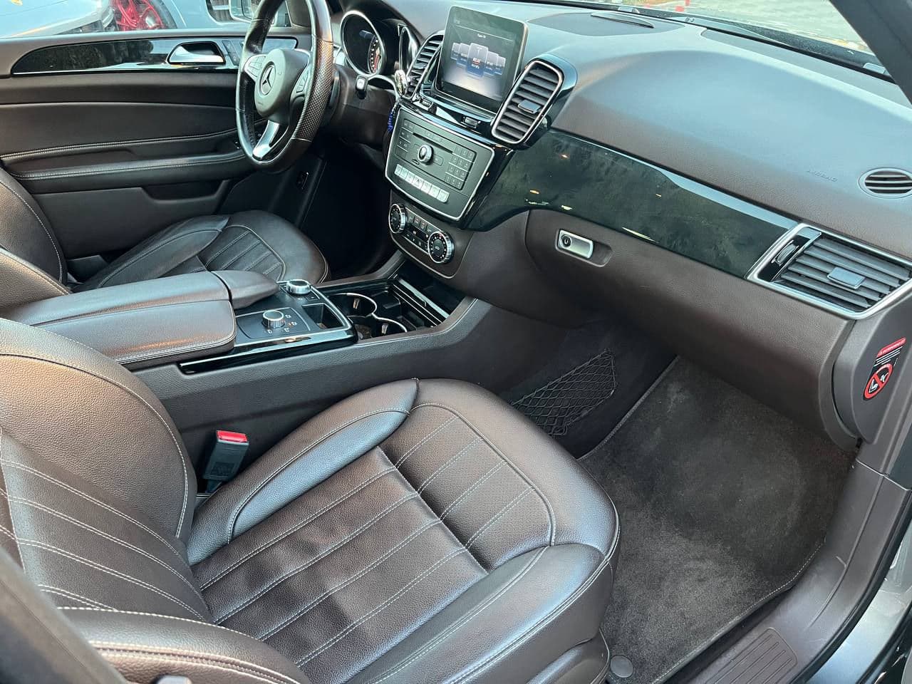 Mercedes GLE 250 2018 — Миниатюра 6