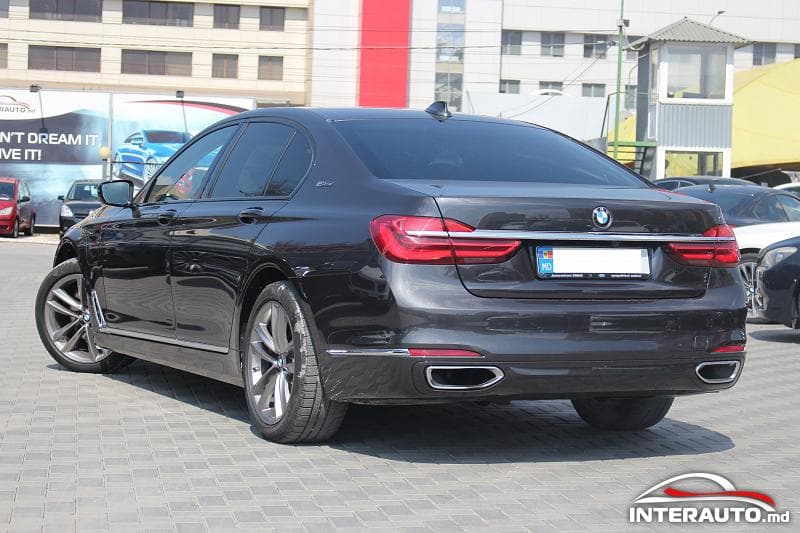 BMW 740e 2017 — Миниатюра 4
