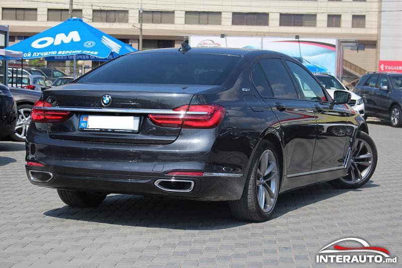 BMW 740e 2017 — Миниатюра 3