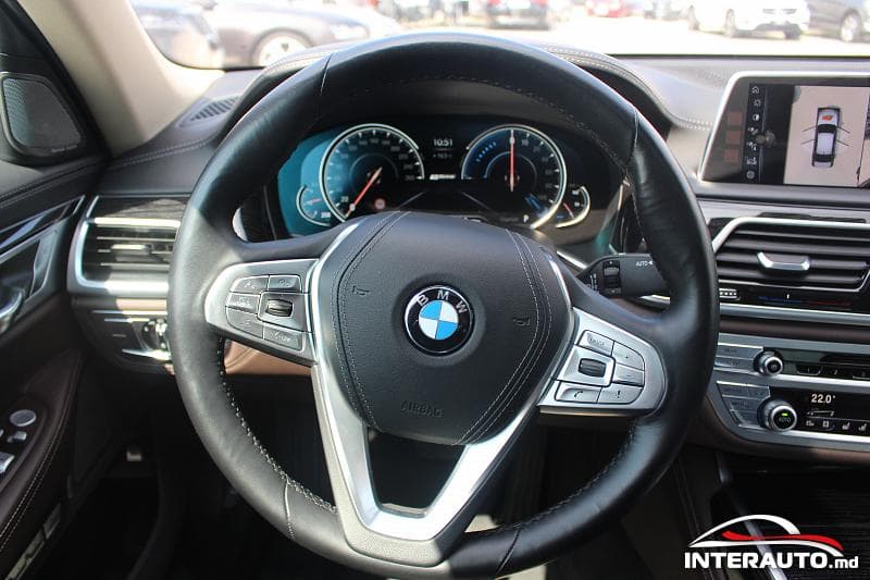BMW 740e 2017 — Миниатюра 7