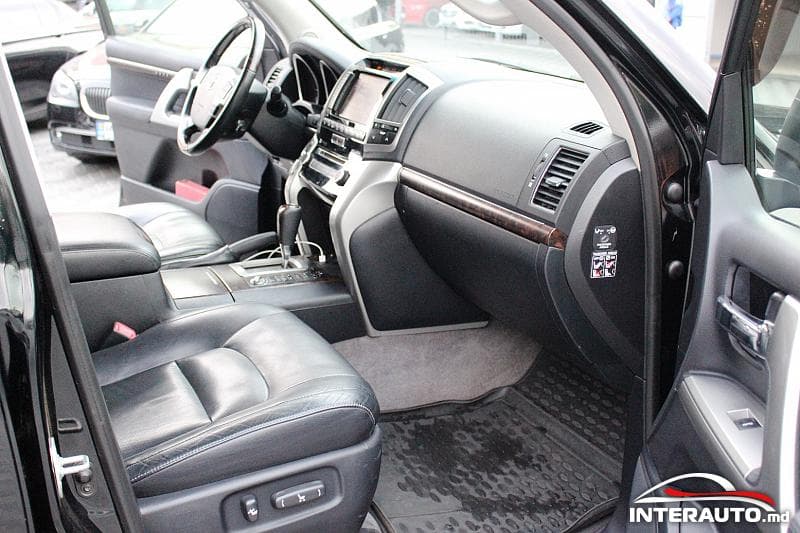 Toyota Land Cruiser 2012 — Миниатюра 15