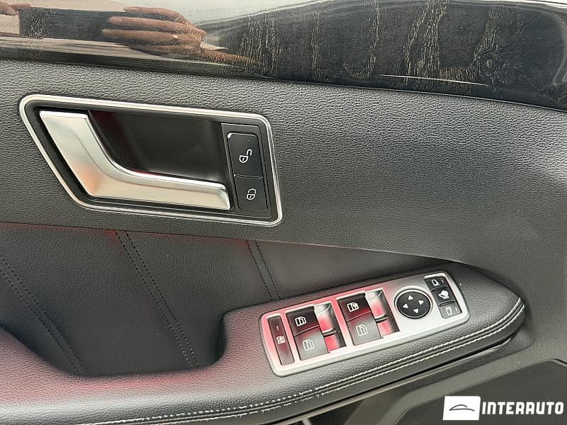 Mercedes E 220 2012 — Миниатюра 15