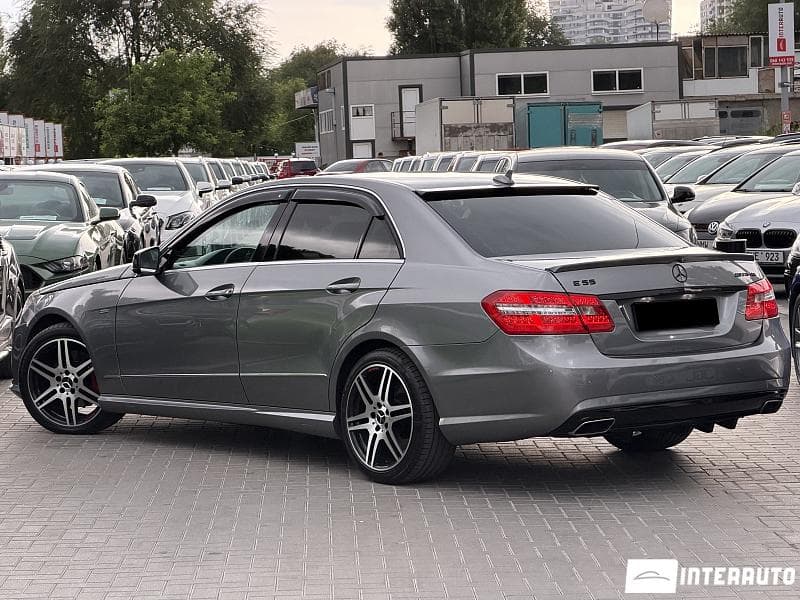 Mercedes E 220 2012 — Миниатюра 4