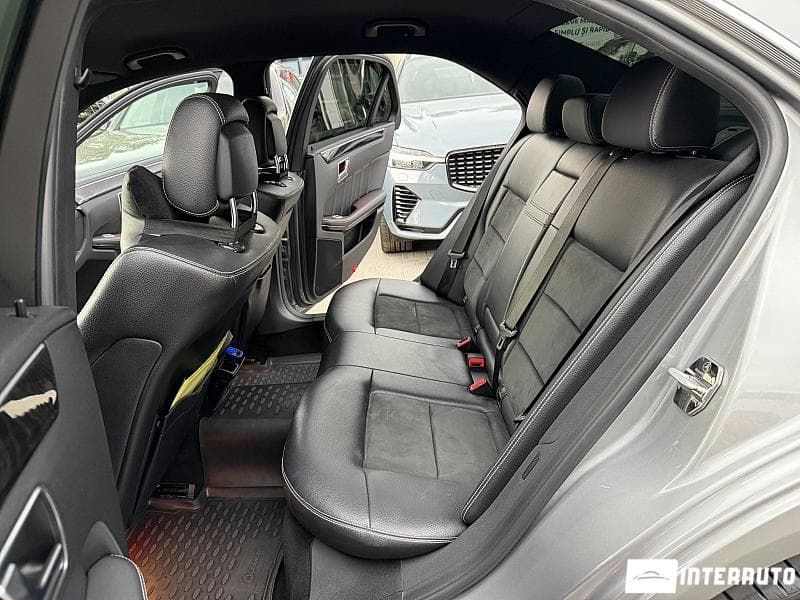 Mercedes E 220 2012 — Миниатюра 7