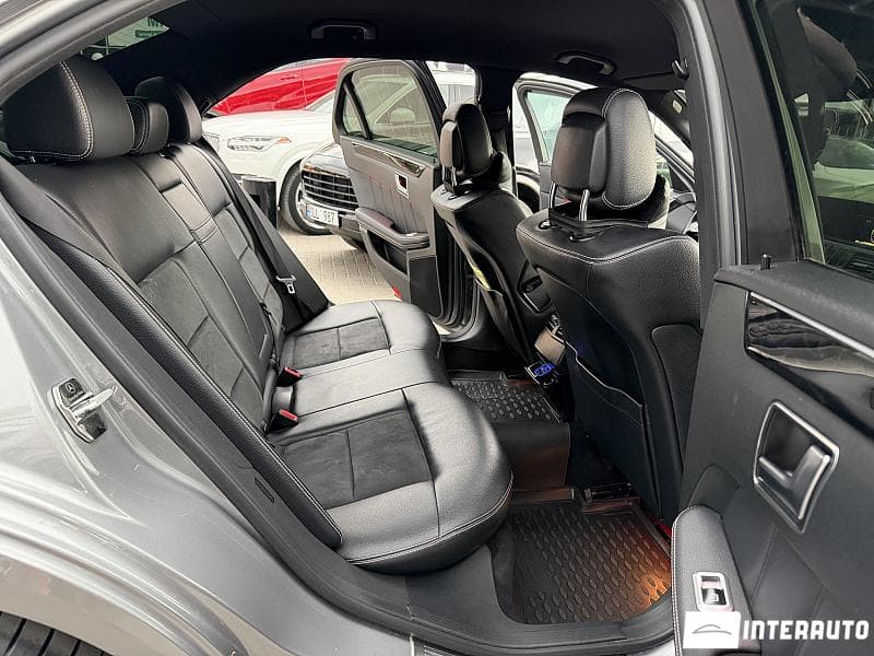 Mercedes E 220 2012 — Миниатюра 8