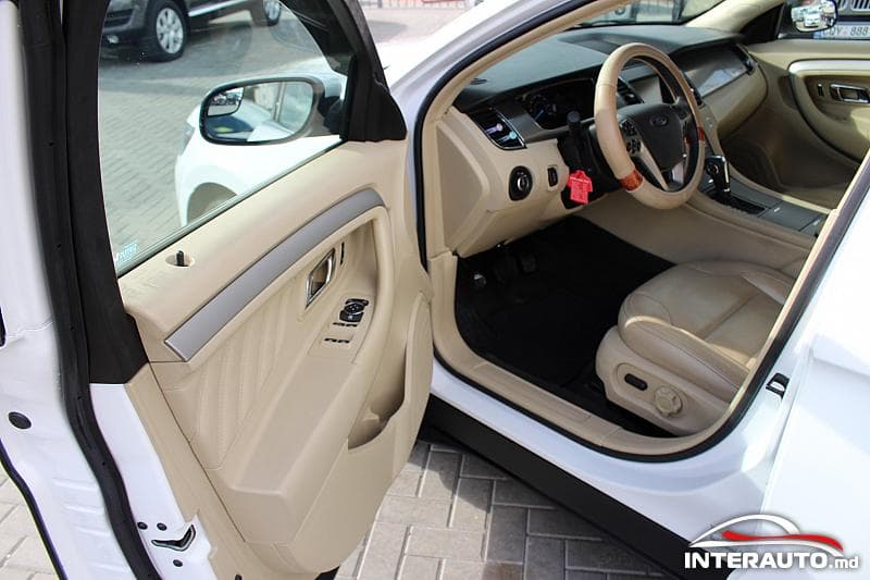 2013 Ford Taurus — Miniatură 9
