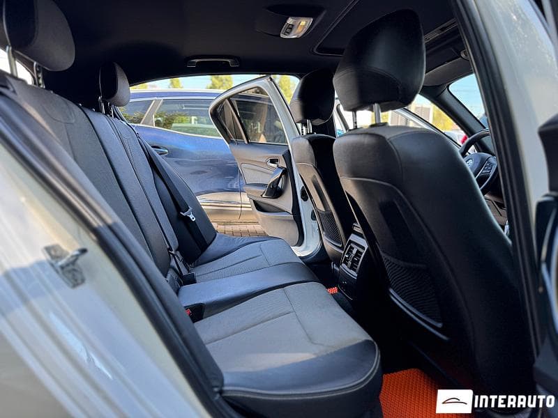 BMW 118 2012 — Миниатюра 16
