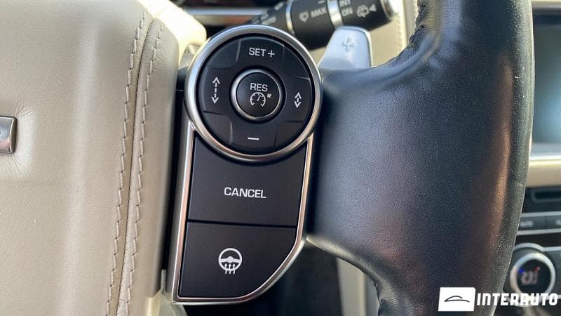 Land Rover Range Rover Vogue 2015 — Миниатюра 10
