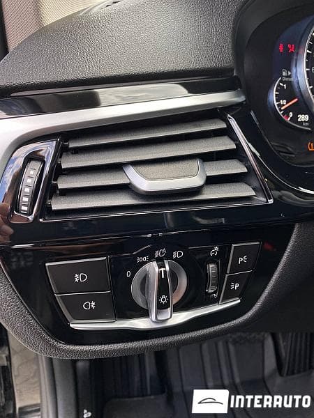 2017 BMW 520 — Miniatură 16