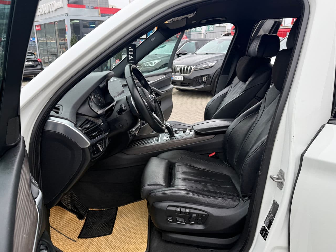 BMW X5 2.5D 2015 — Миниатюра 5