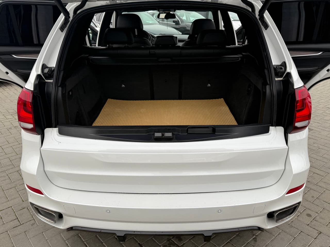 BMW X5 2.5D 2015 — Миниатюра 20