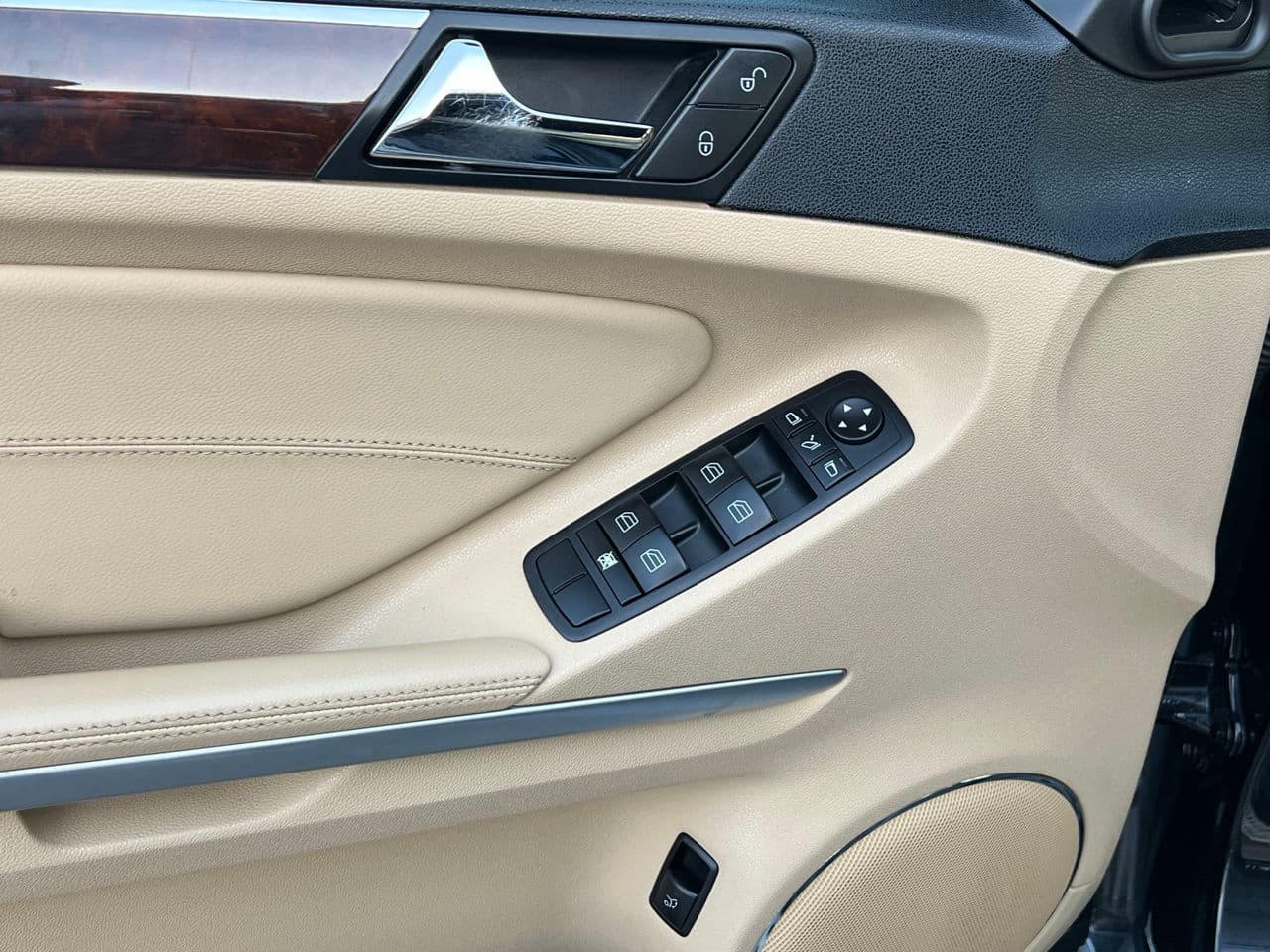 Mercedes GL 350 2010 — Миниатюра 13