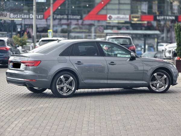 2017 Audi A4 — Miniatură 3
