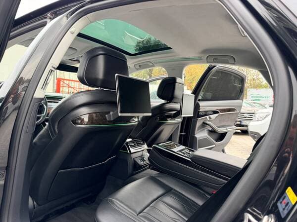 2017 Audi A8 — Miniatură 18