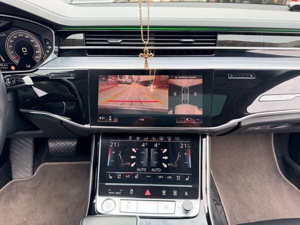 2017 Audi A8 — Miniatură 12