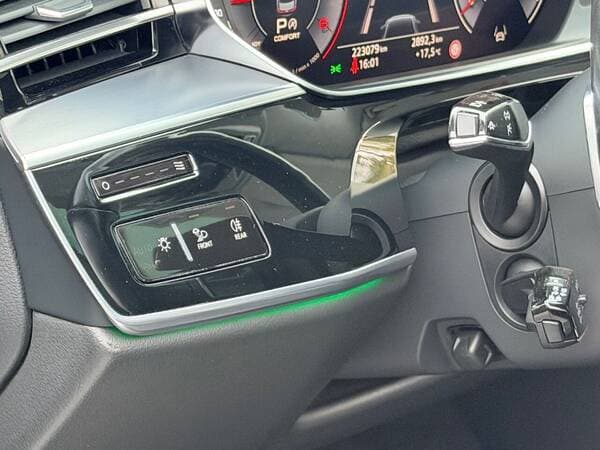 2017 Audi A8 — Miniatură 14