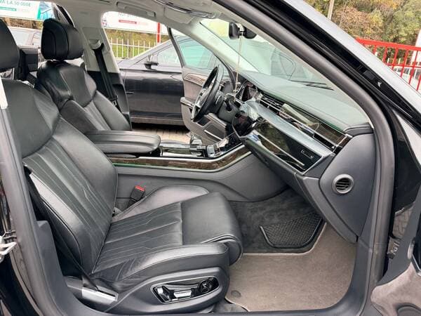2017 Audi A8 — Miniatură 7
