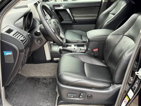 Toyota Land Cruiser Prado 2010 — Миниатюра 3