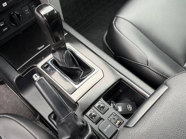 Toyota Land Cruiser Prado 2010 — Миниатюра 9
