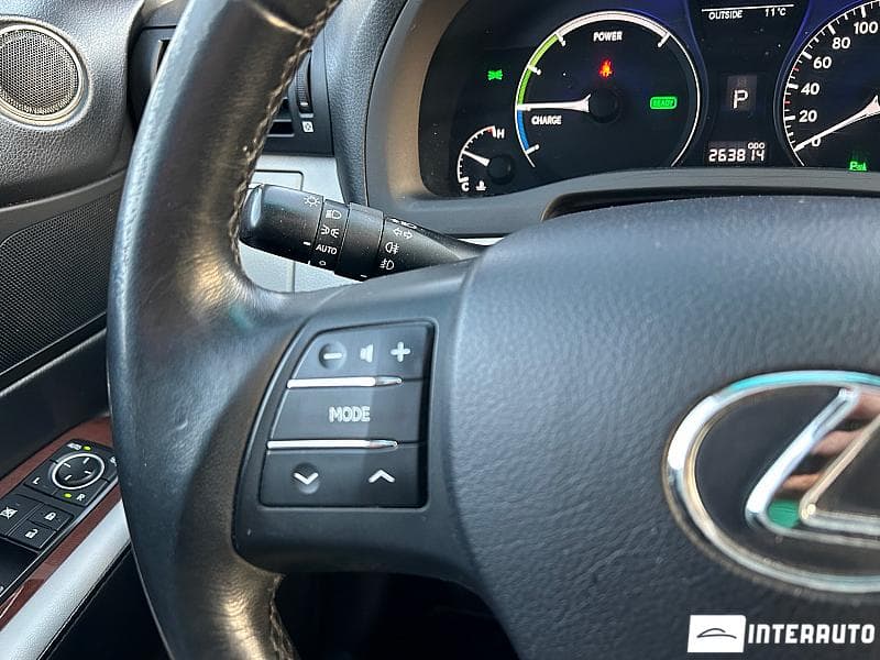 2010 Lexus RX 450h — Miniatură 10
