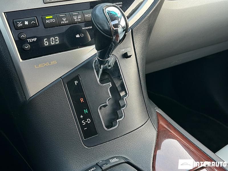 2010 Lexus RX 450h — Miniatură 16