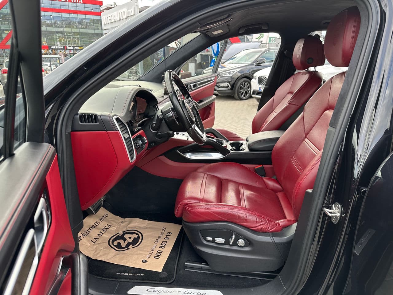 Porsche Cayenne Turbo 2019 — Миниатюра 5