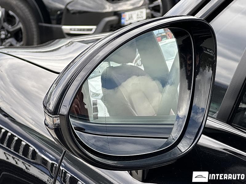 Porsche Cayenne Turbo 2019 — Миниатюра 20