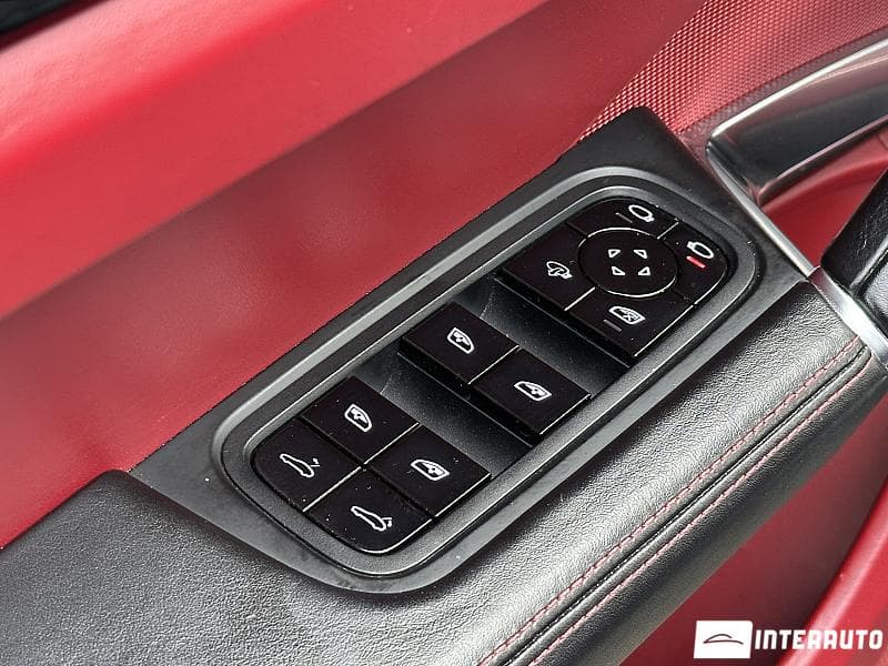 Porsche Cayenne Turbo 2019 — Миниатюра 21