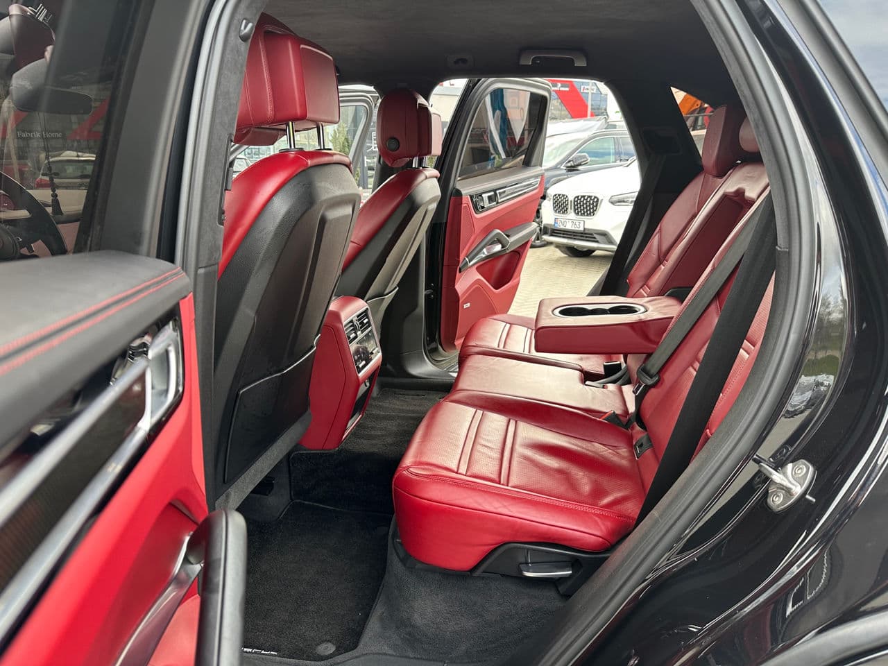 Porsche Cayenne Turbo 2019 — Миниатюра 14