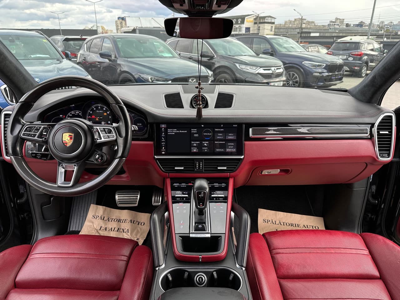Porsche Cayenne Turbo 2019 — Миниатюра 6