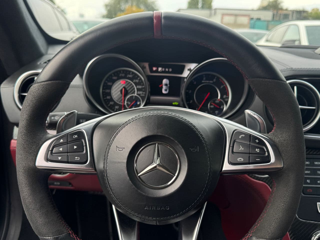 Mercedes SL 63 AMG 2017 — Миниатюра 13