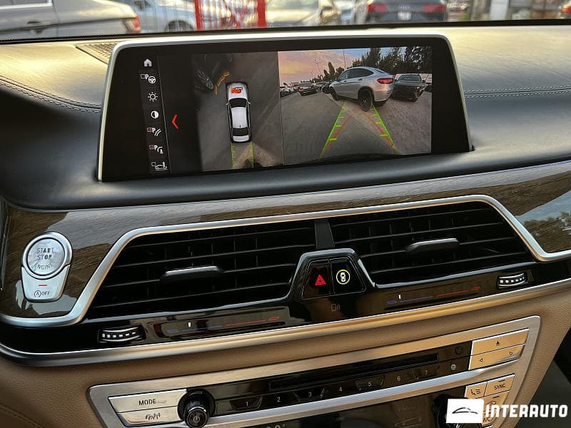 2015 BMW 740 — Miniatură 14