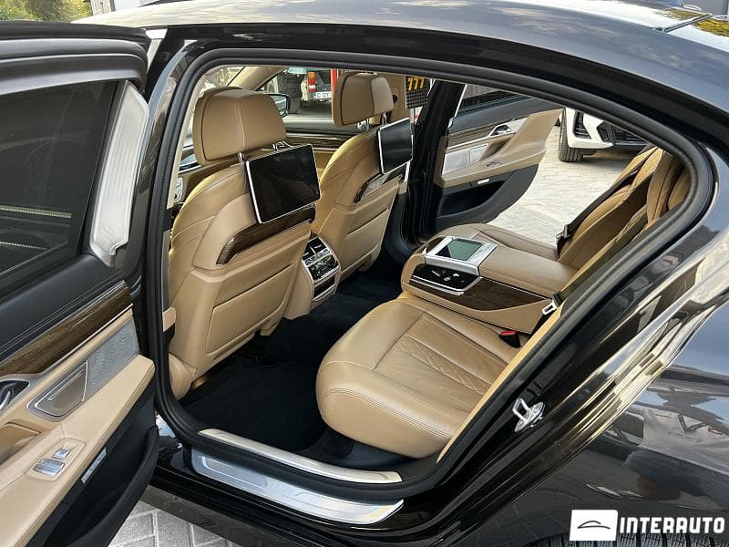 2015 BMW 740 — Miniatură 8