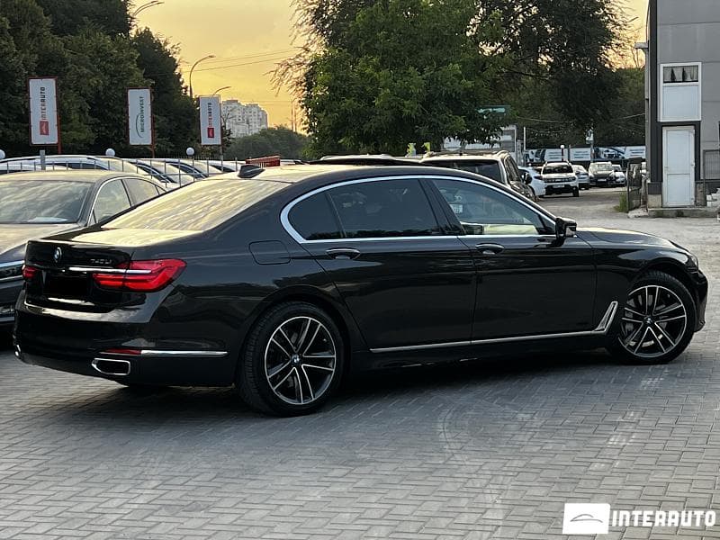2015 BMW 740 — Miniatură 2
