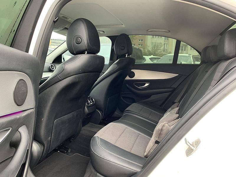 2016 Mercedes E 220 — Miniatură 15