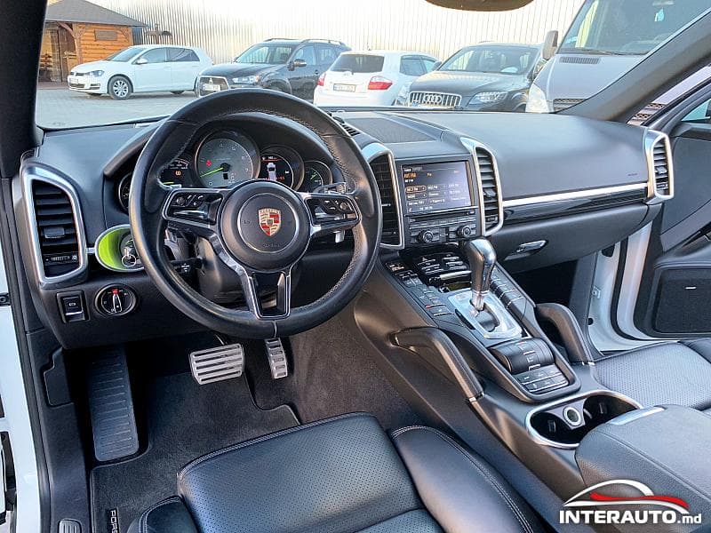 Porsche Cayenne S Hybrid 2015 — Миниатюра 9