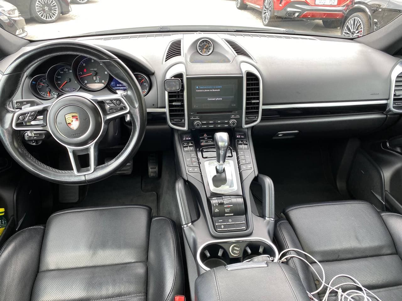 Porsche Cayenne 2018 — Миниатюра 8