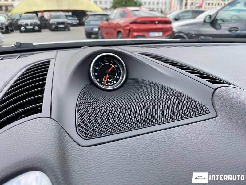 Porsche Cayenne 2018 — Миниатюра 10