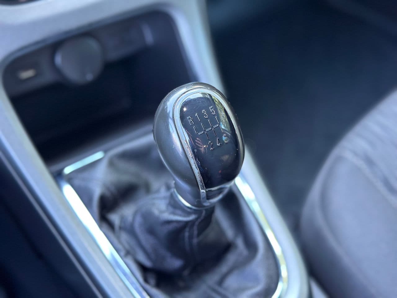 Opel Astra 2013 — Миниатюра 12