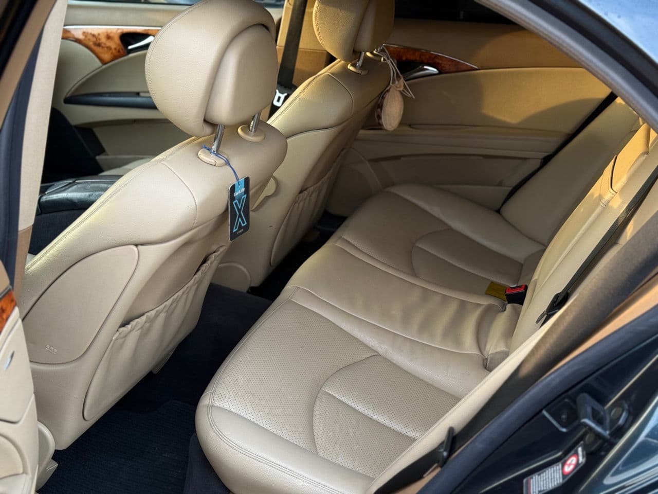 Mercedes E 240 2002 — Миниатюра 14