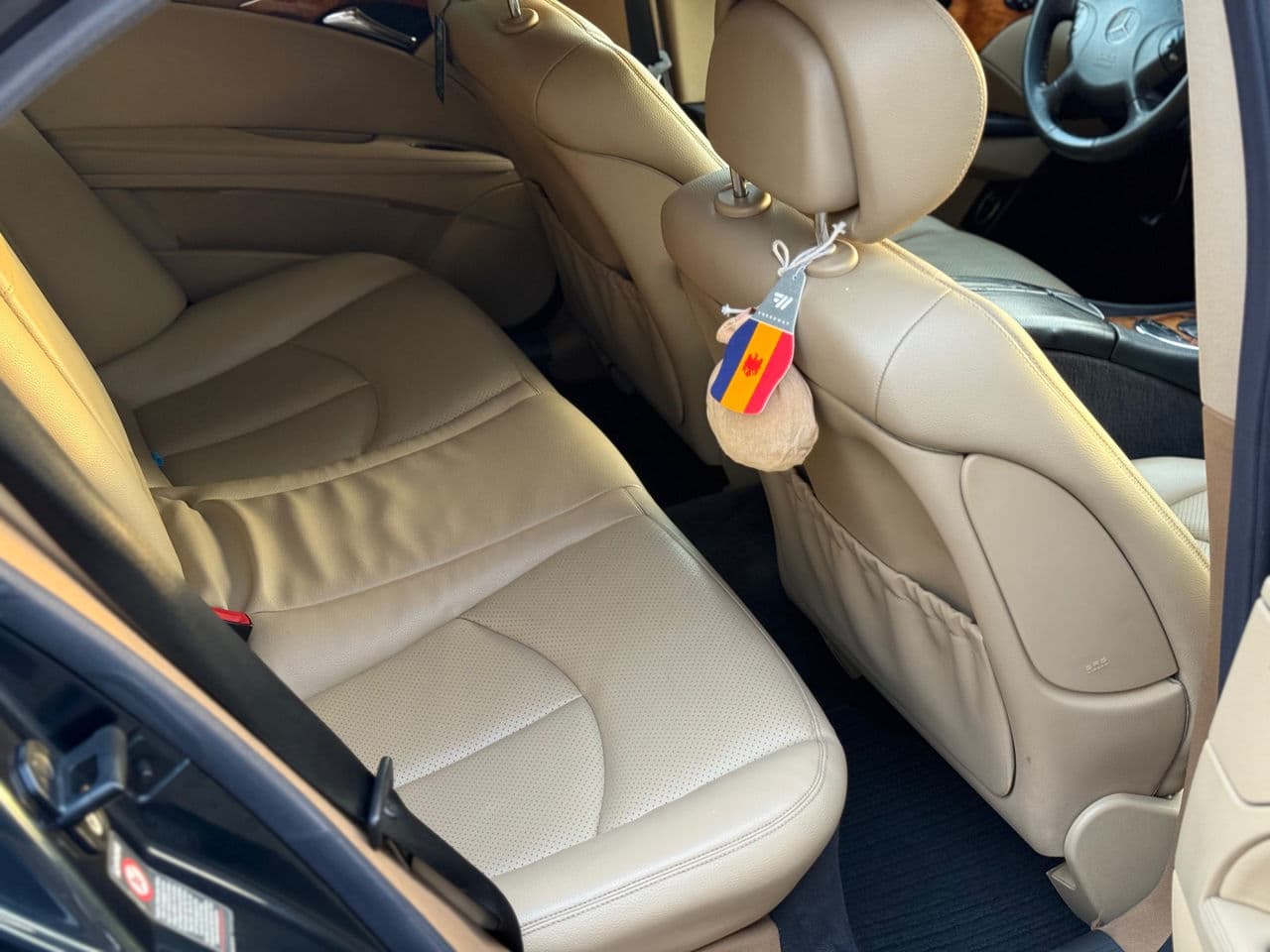 Mercedes E 240 2002 — Миниатюра 16