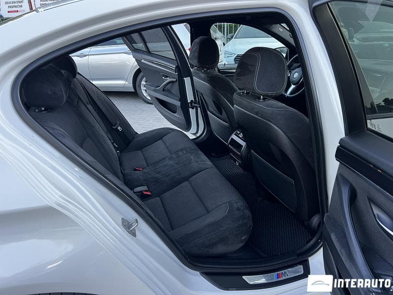 BMW 520 2015 — Миниатюра 9