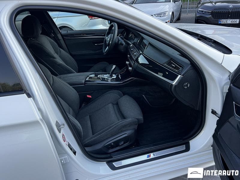 BMW 520 2015 — Миниатюра 7